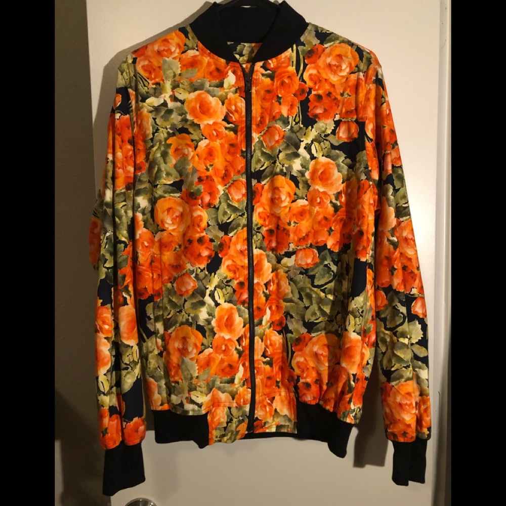 Bomber jacket, floral.